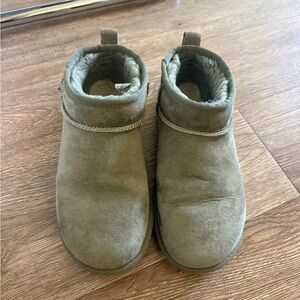 UGG Olive Green Suede Shearling Ankle Boots